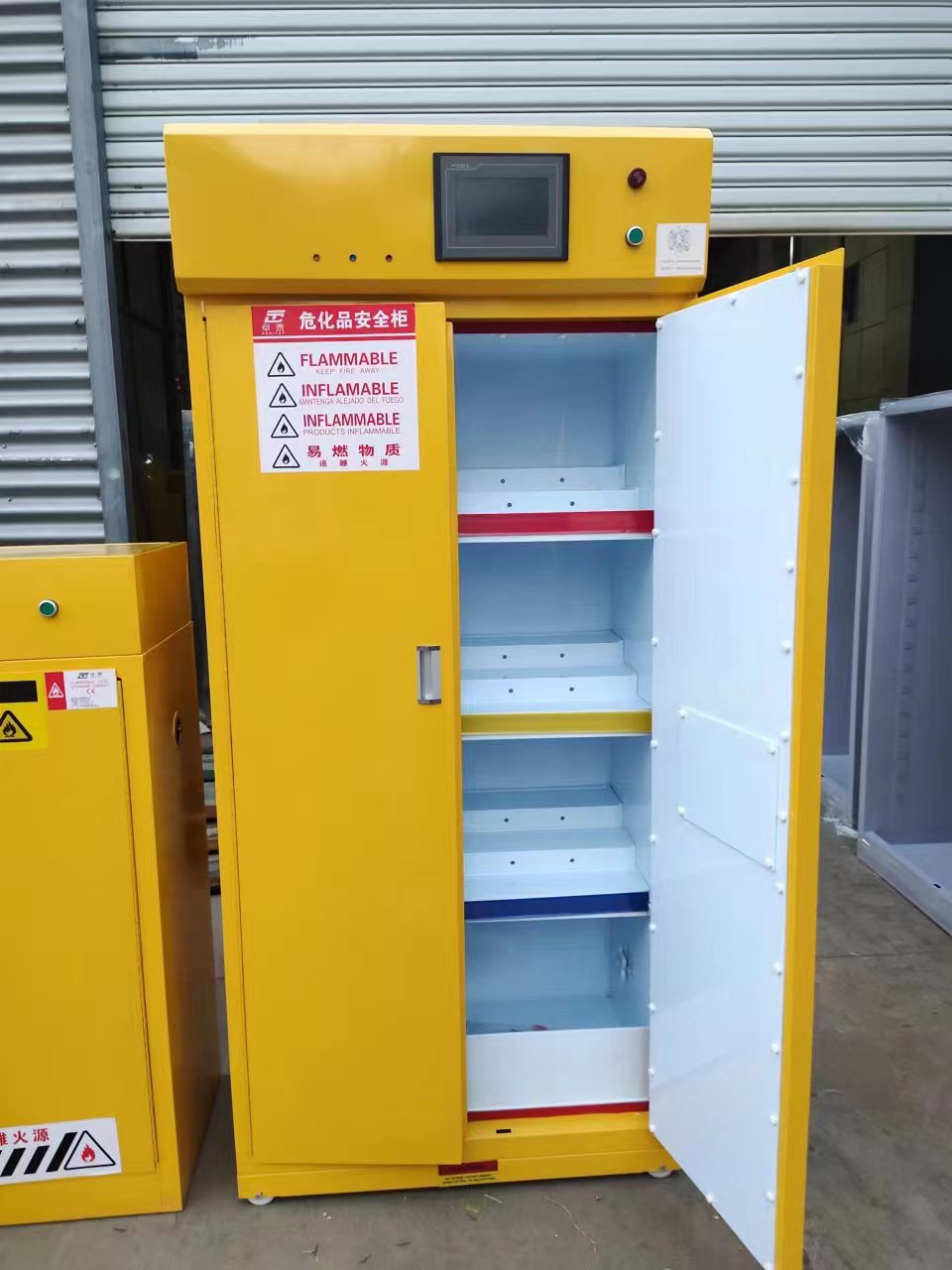 天津大學(xué)選購我司凈氣型危化品儲存柜